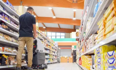 Bevásárlóközpontok, üzletházak teljes körű takarítása